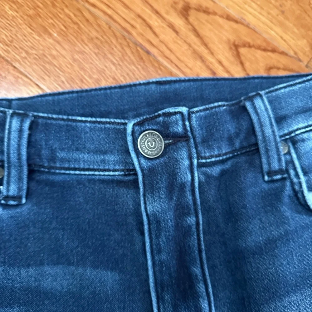 TRUE RELIGION Mens Blue Jeans